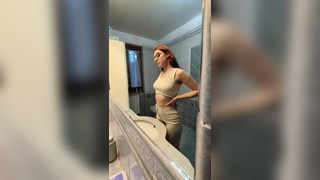 I Fuck My Girlfriend Hard in the Bathroom and in Her Face