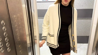 I MET A FORMER CLASSMATE IN THE ELEVATOR AND SHE JUMPED ON MY DICK