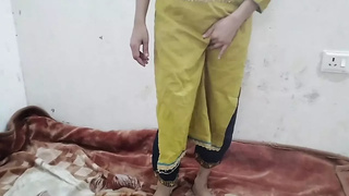 Desi hot collections ko nanga karke pel diya