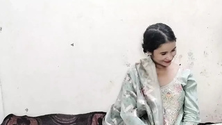 Bhabhi ko jabar dasti chuchi daba kar pela pregnant ho gyi