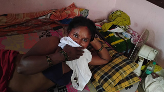 Sateli Bhabhi Ji Ko Raat Me Bohat Maje Manaya Tab PeLa