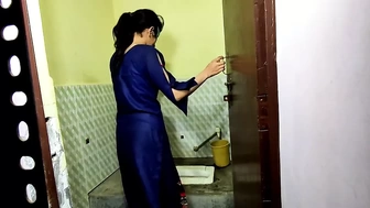 Desi bhabhi Ko Chodaa Uske Cousin Ne Toilet Main