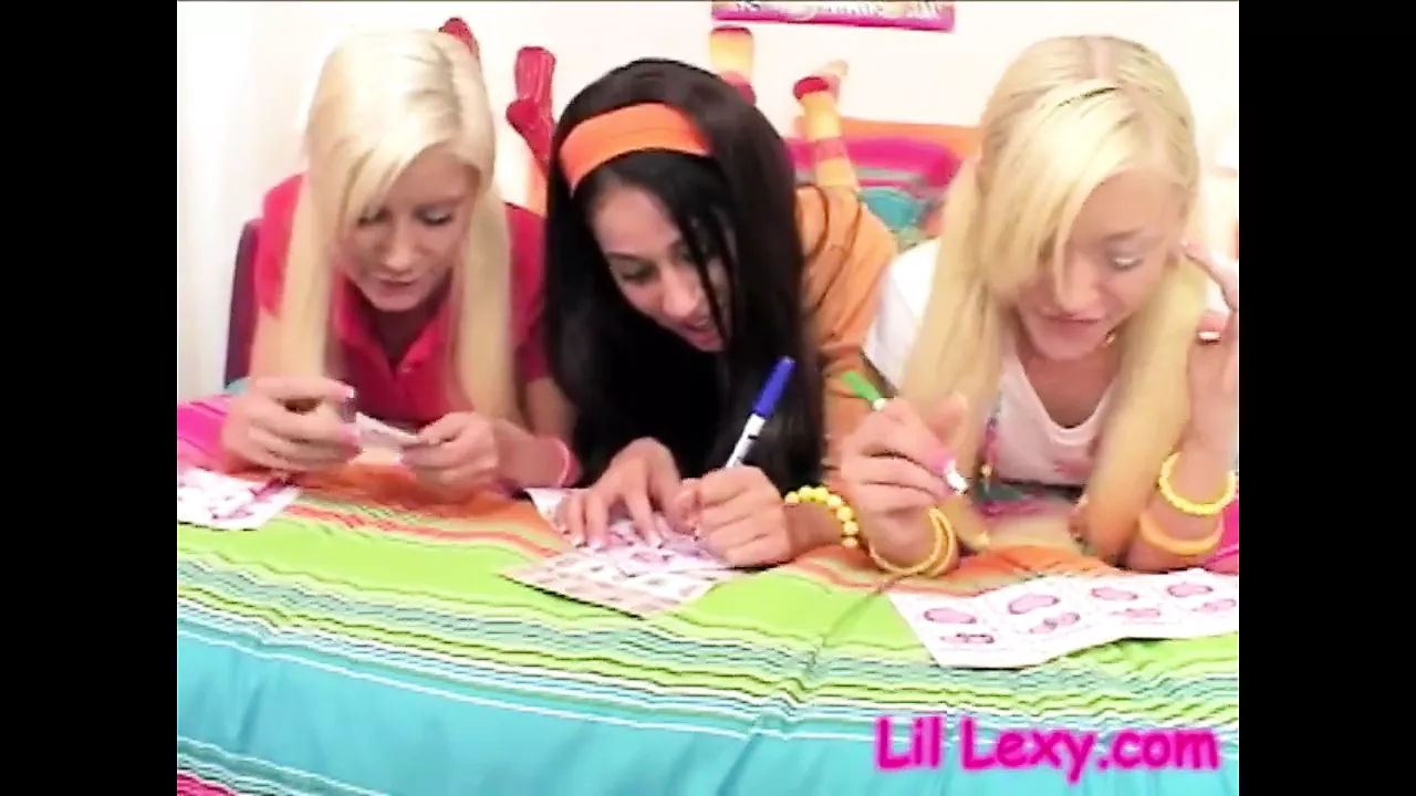 Lil laura lil lexy threesome