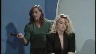 Model Wife / Образцовая жена