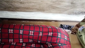House wife clean her pussy at home Indian house wife bathing and fingering