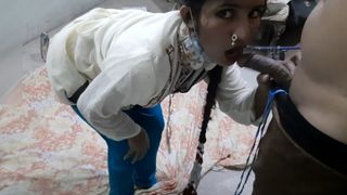 Indian maid Blowjob, Desi kamwali bai ke sath masti