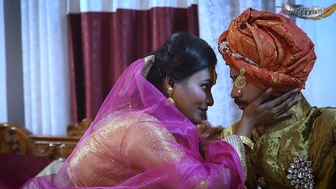 JAMIDARBABU ROMANTIC SOFTCORE SEX WITH HER BEAUTIFUL WIFE ( HINDI AUDIO )