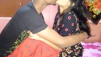 Chacha Ki Virgin ladki ko Pahli Chudai Ka Maza Diya, Hindi Me Chuda