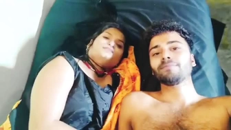 Hot sexy Desi bhabhi homemade romantic sex with her lover