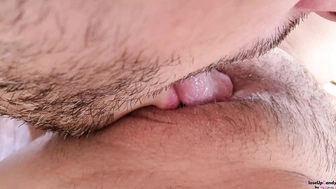 Extreme Close Up Clitoris ! Eating Squirting Unshaved Wet Pussy