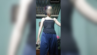 Chubby pussy of a village girl who is still a teenager at school who has not grown hair