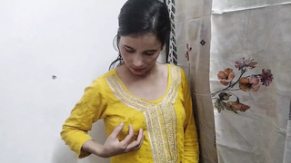 Step dad ne meri chut jabar dast maari hindi me