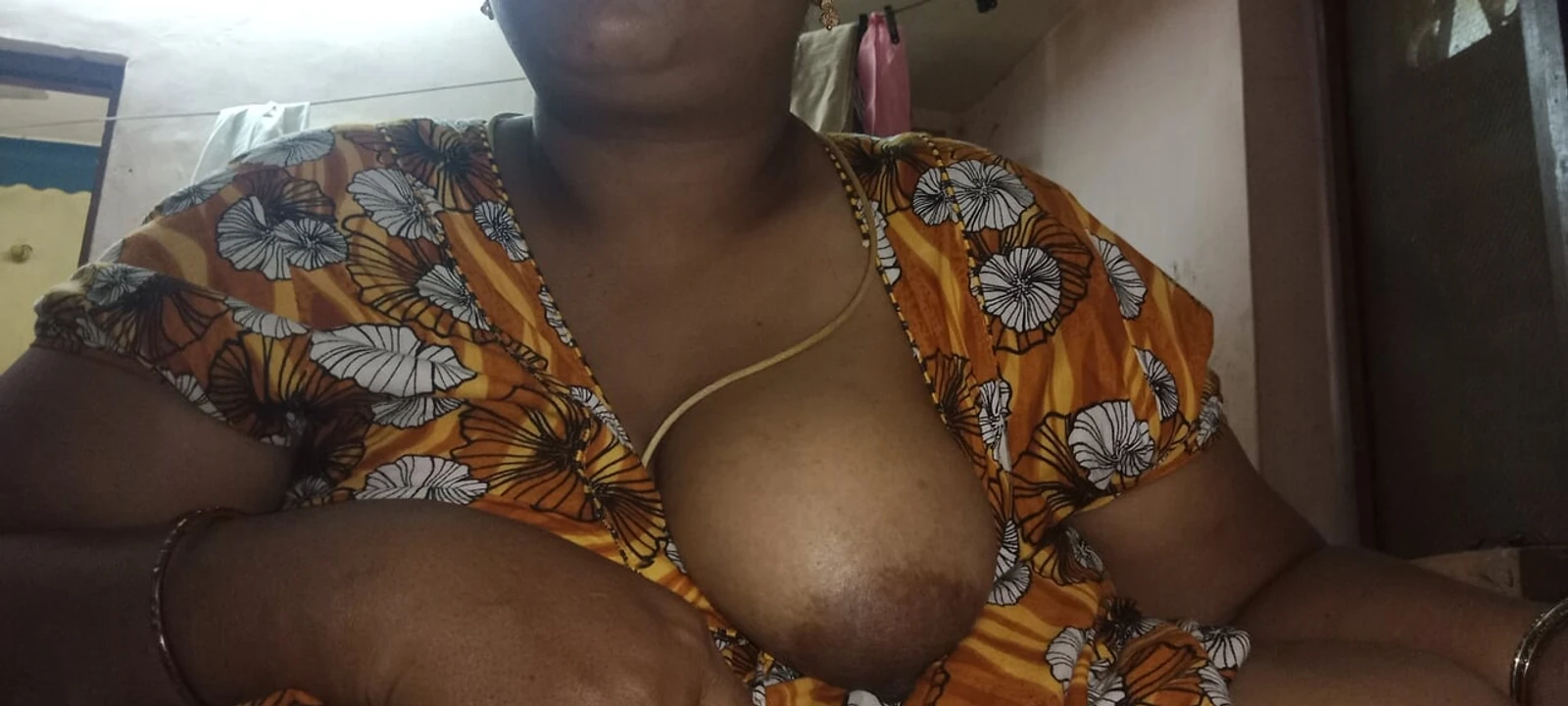 Tamil aunty boobs press by shop owner