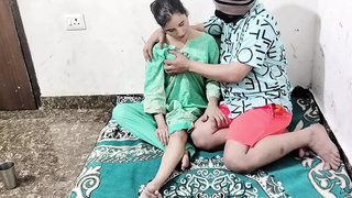 Soyi hui step sister ko nanga karke pel diya