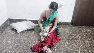 Step sister boyfriend se bat kr rhi thi step ne pakar ke pel diya